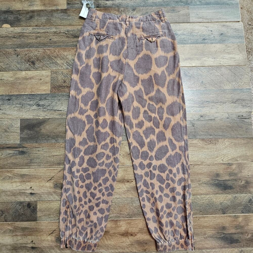 New By Anthropologie Leopard Print Jogger Pants Size 4 High Rise Zip Cuffs Baggy - Picture 10 of 14